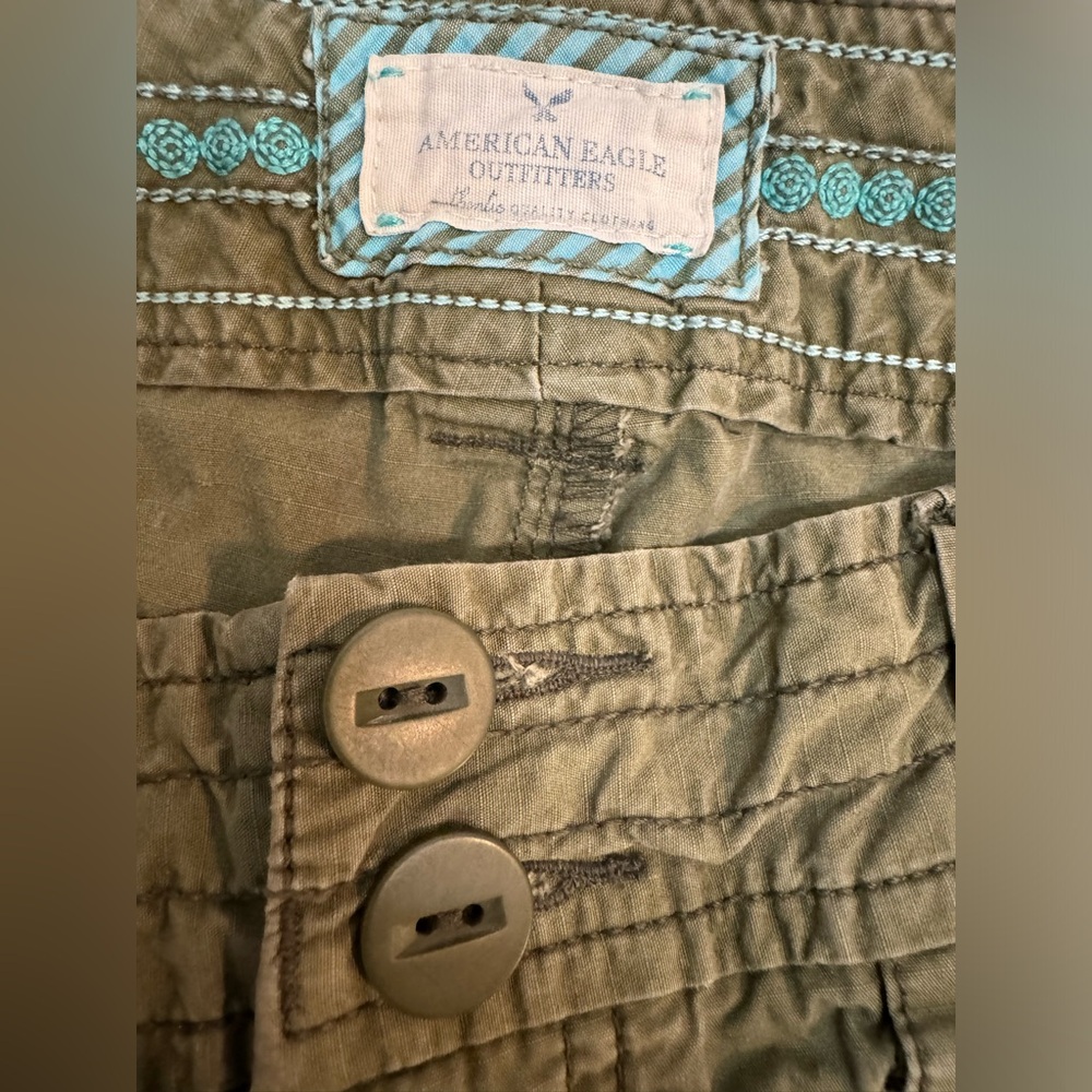 American Eagle 🦅 cuffed shorts - Picture 5 of 9